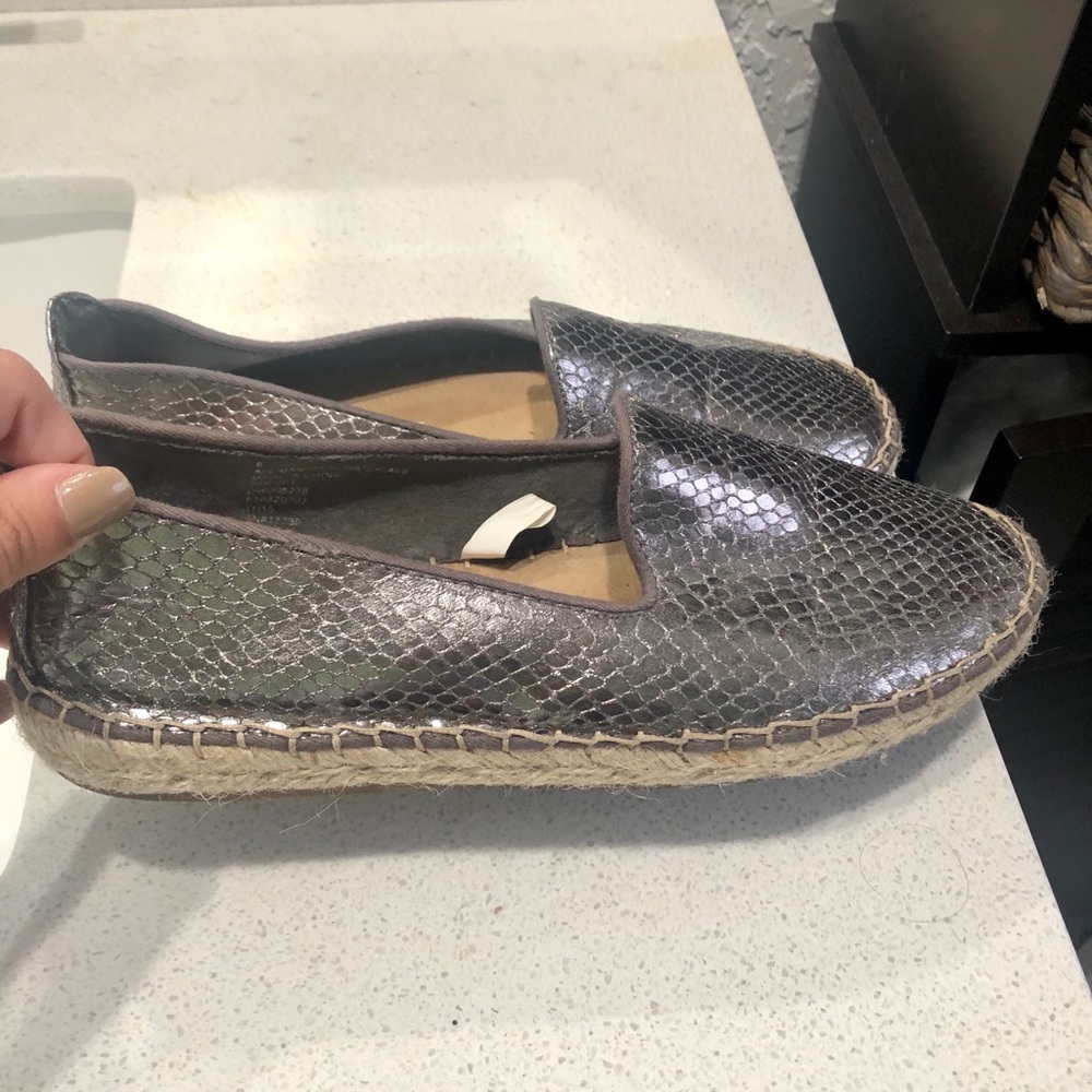 Only worn once